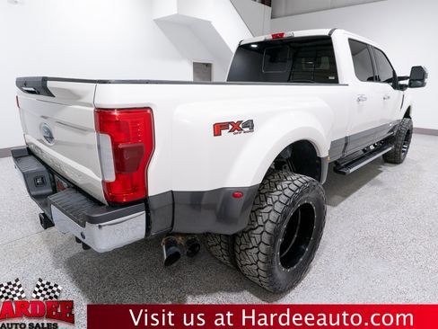 Used 2019 Ford F350 Lariat w/ Lariat Ultimate Package image 5