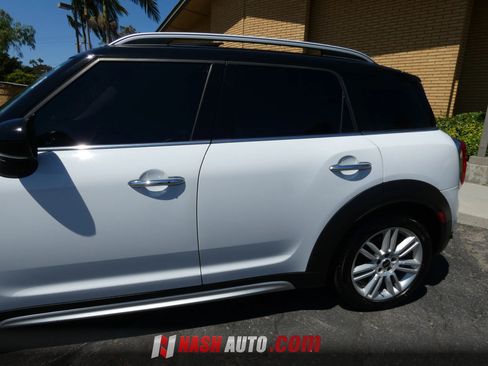 Used 2017 MINI Cooper Countryman FWD image 13