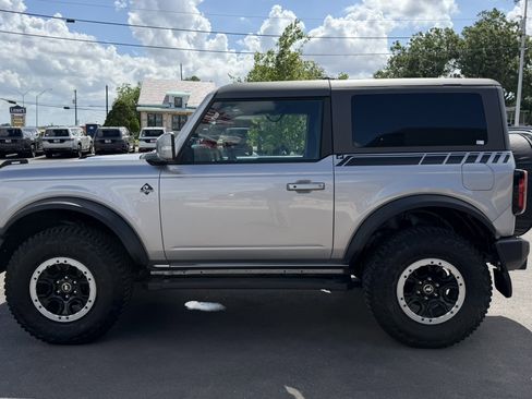 Used 2022 Ford Bronco Outer Banks w/ Sasquatch Package AWD/4WD image 8