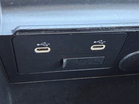 Used 2024 MAZDA MAZDA3 s image 22