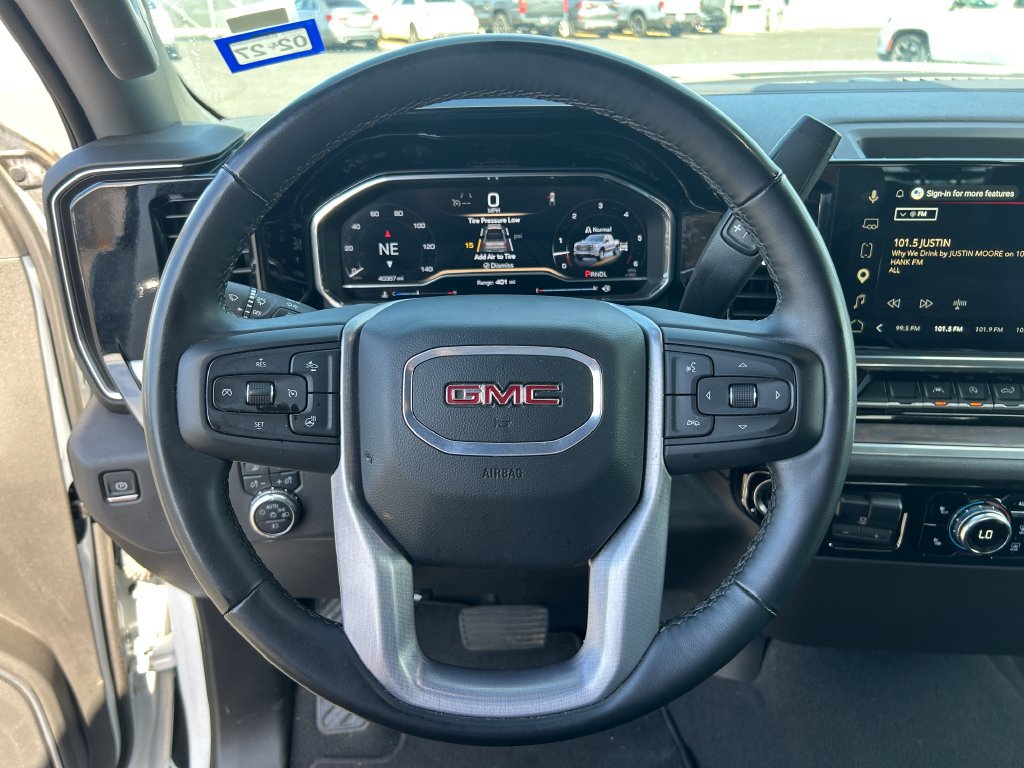 Used 2025 GMC Sierra 1500 SLT AWD/4WD image 21
