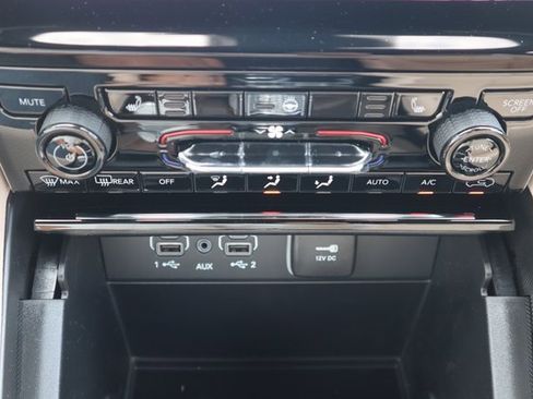 New 2025 Jeep Grand Cherokee Limited image 14