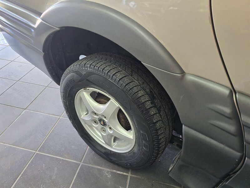 Used 2004 Pontiac Montana Extended w/ Convenience Package #1 FWD image 35