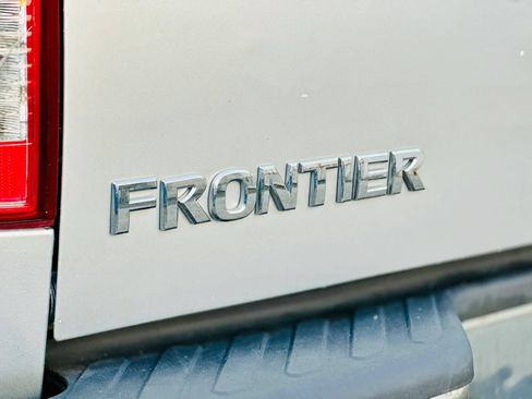 Used 2018 Nissan Frontier SV RWD image 15