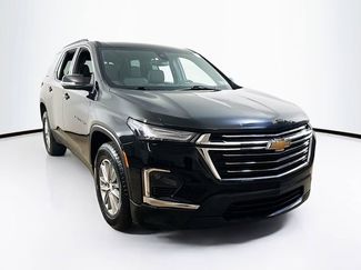 Used 2023 Chevrolet Traverse LT video 1