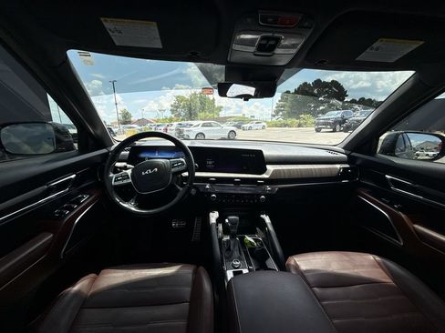 Used 2024 Kia Telluride SX Prestige AWD/4WD image 10