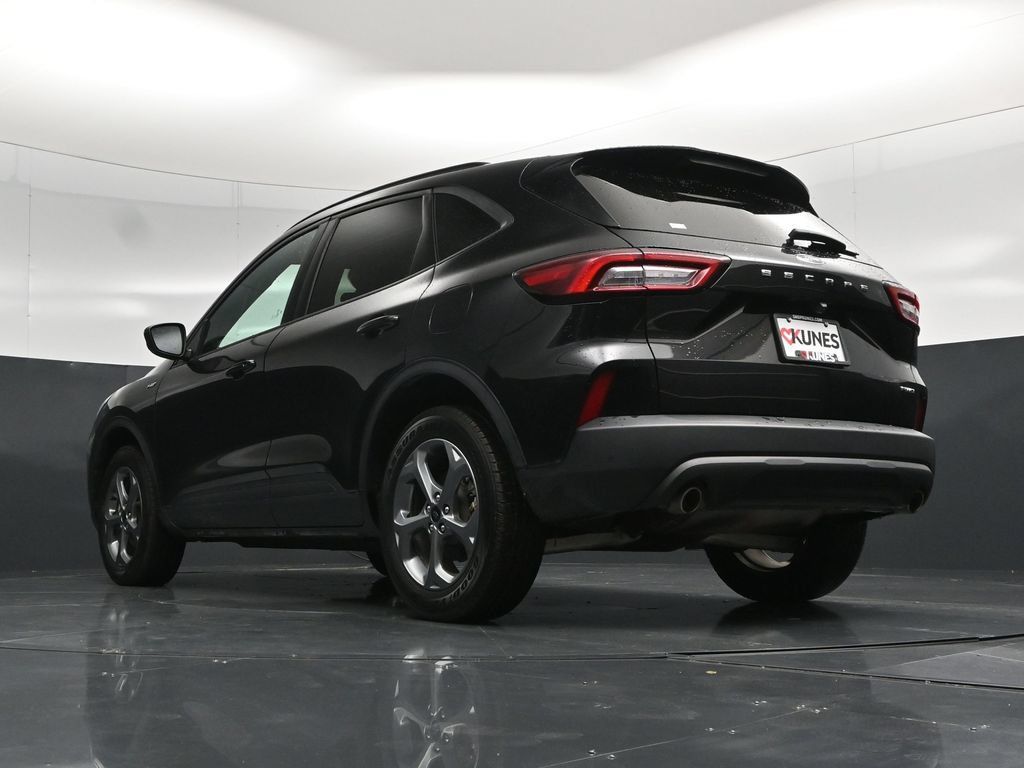 Used 2025 Ford Escape ST-Line Select AWD/4WD image 49