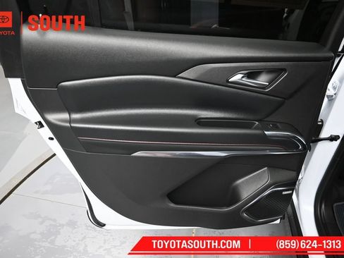 Used 2026 Chevrolet Traverse Z71 w/ Enhanced Driving Package AWD/4WD image 32