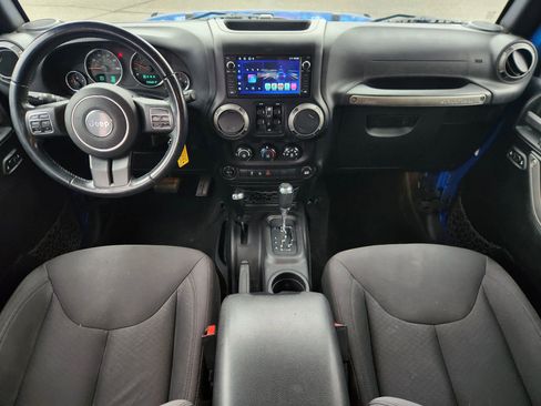 Used 2016 Jeep Wrangler Unlimited Sport w/ Quick Order Package 24S AWD/4WD image 2