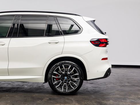 Used 2026 BMW X5 M60i AWD/4WD image 13