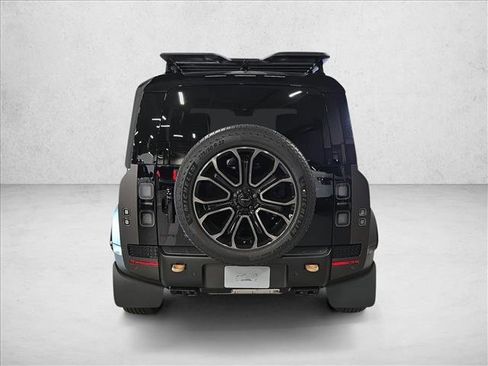 New 2026 Land Rover Defender 110 OCTA image 6