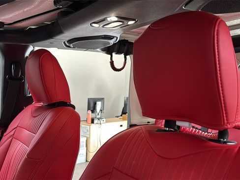 Used 2021 Jeep Wrangler Unlimited Rubicon w/ LED Lighting Group image 13