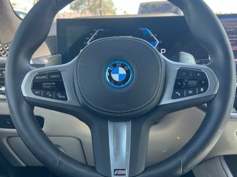Used 2024 BMW X5 xDrive50e w/ Executive Package AWD/4WD image 10