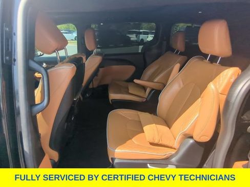 Used 2022 Chrysler Pacifica Pinnacle AWD/4WD image 39