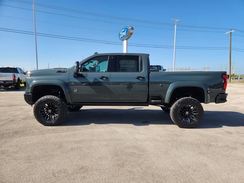 New 2026 Chevrolet Silverado 2500 LTZ w/ Trail Boss Package AWD/4WD image 3