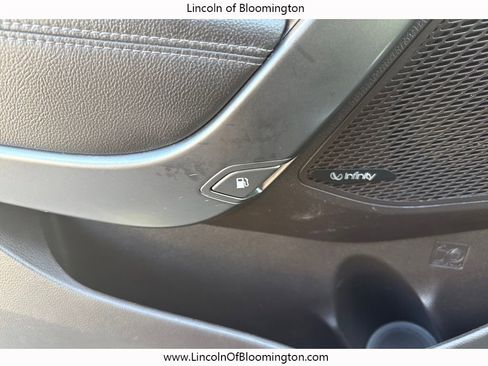 Used 2017 Hyundai Santa Fe Sport w/ 2.4L Tech Package 04 image 38