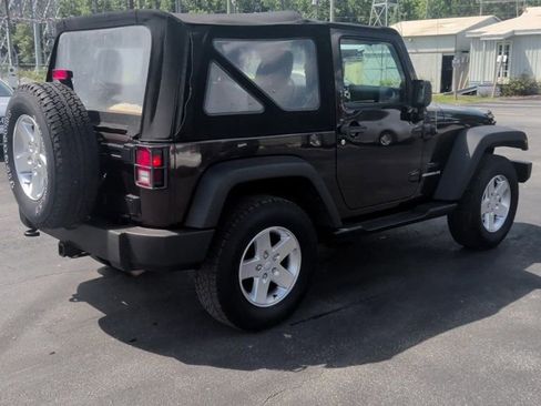 Used 2013 Jeep Wrangler Sport AWD/4WD image 8
