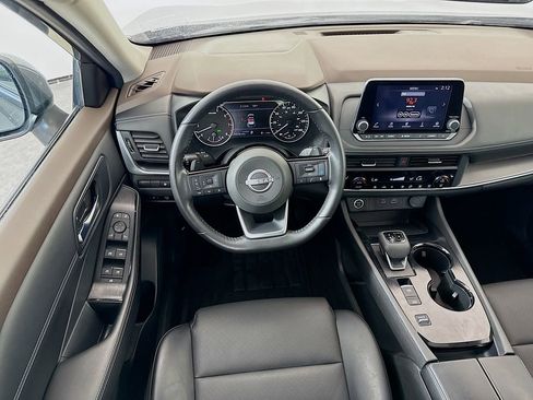 Used 2023 Nissan Rogue SV w/ SV Premium B Package image 23