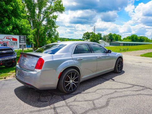 Used 2015 Chrysler 300 Limited w/ 300 Premium Group AWD/4WD image 3