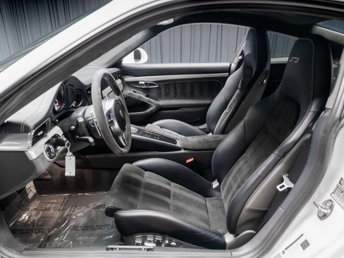 Used 2015 Porsche 911 GT3 w/ Sound Package Plus RWD image 43