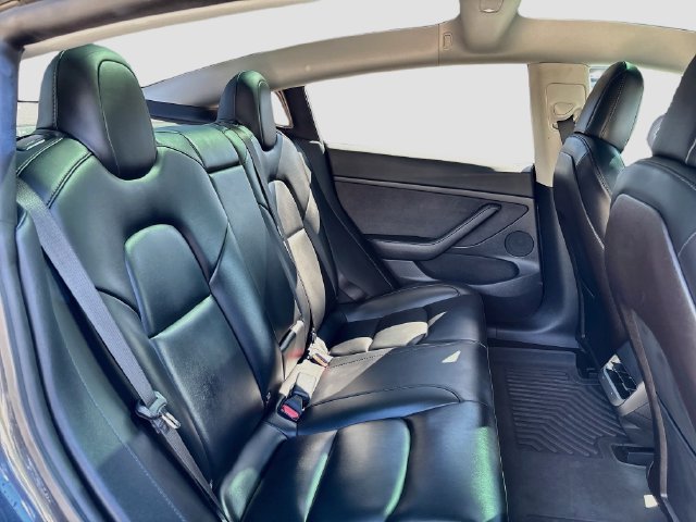 Used 2021 Tesla Model 3 Performance AWD/4WD image 28
