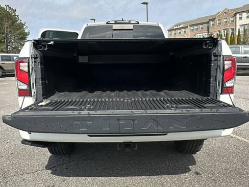 Used 2023 Nissan Titan Platinum Reserve w/ Moonroof Package image 18