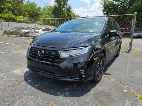 Used 2024 Honda Odyssey Sport image 2