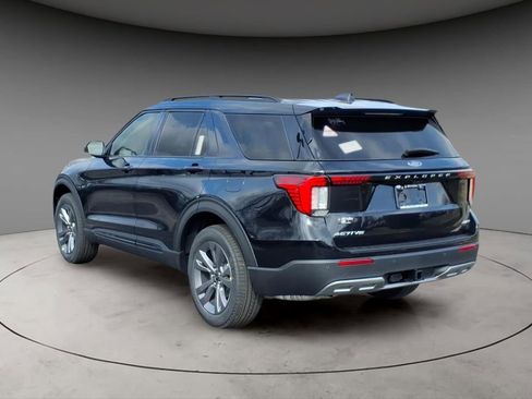 New 2026 Ford Explorer Active image 3