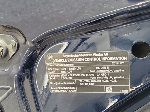 Used 2019 BMW 530e RWD image 24