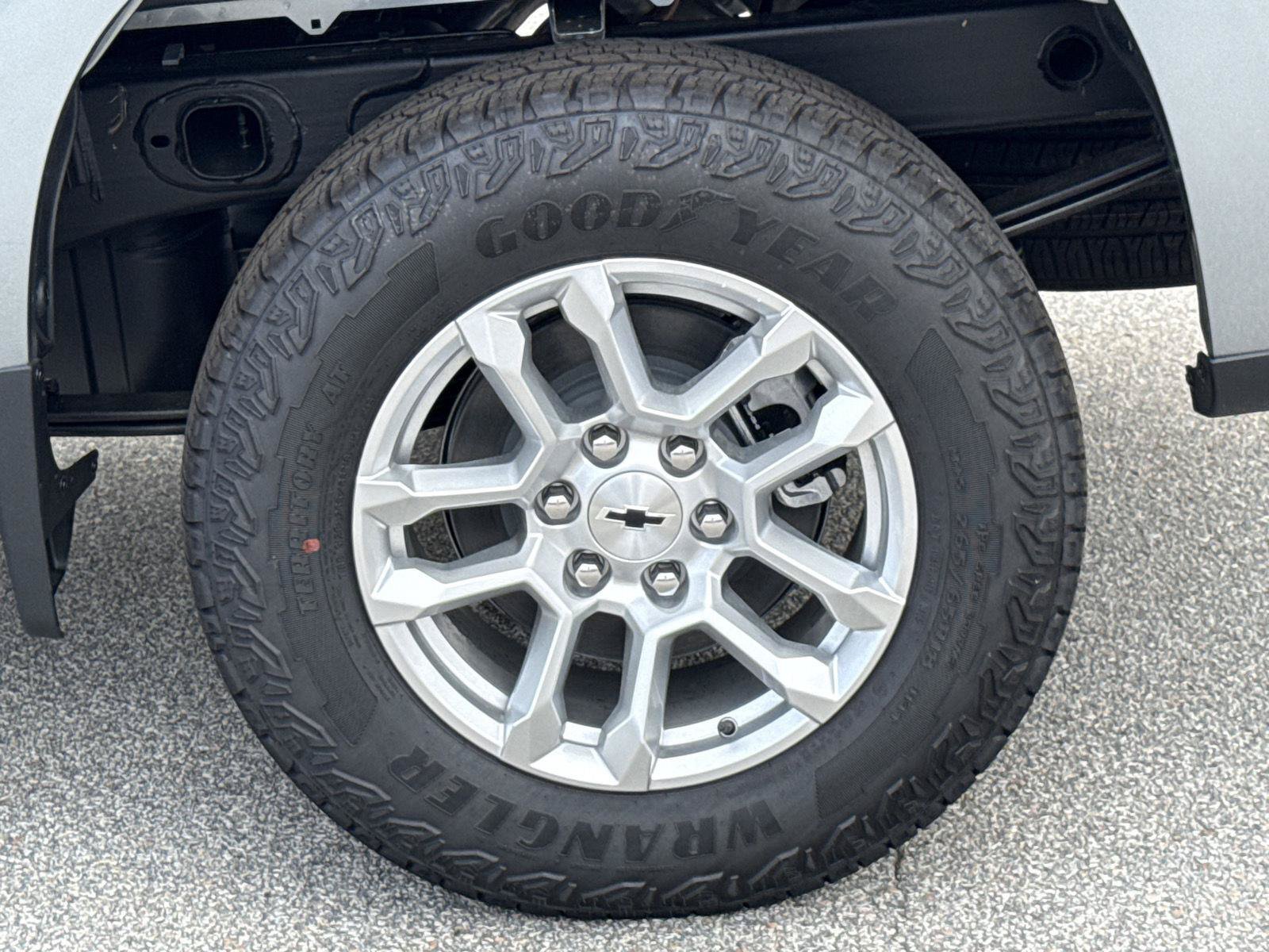 New 2026 Chevrolet Silverado 1500 RST AWD/4WD image 9