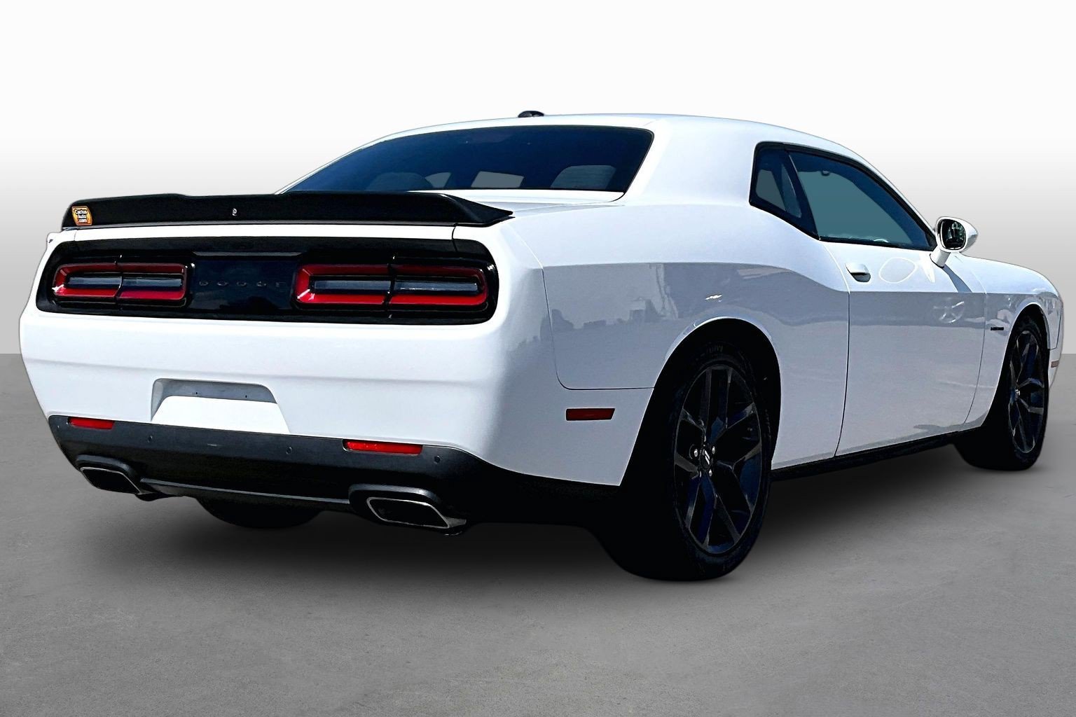 Used 2020 Dodge Challenger R/T w/ Blacktop Package RWD image 2