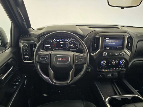 Used 2022 GMC Sierra 1500 AT4 w/ AT4 Premium Package image 18