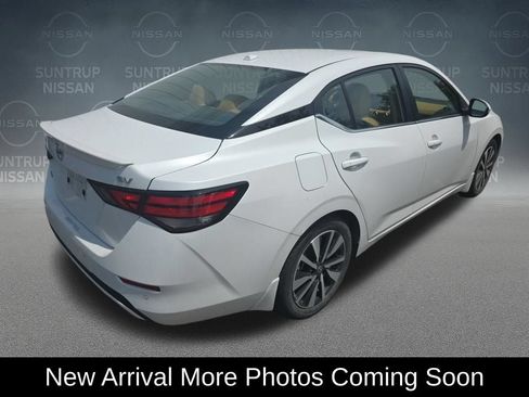 Used 2023 Nissan Sentra SV w/ SV Premium Package FWD image 3