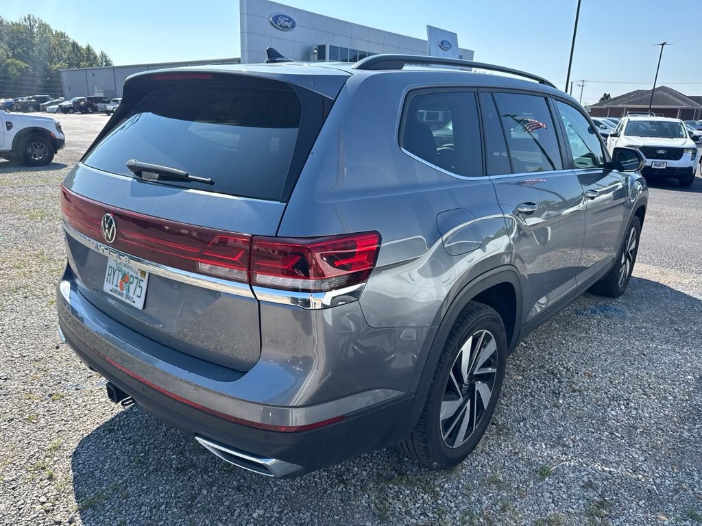 Used 2025 Volkswagen Atlas SE FWD image 3