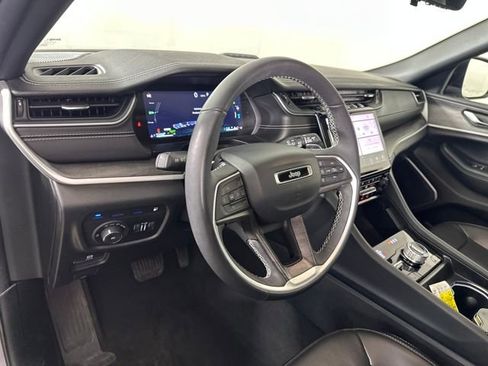 Used 2024 Jeep Grand Cherokee Limited 4xe image 13