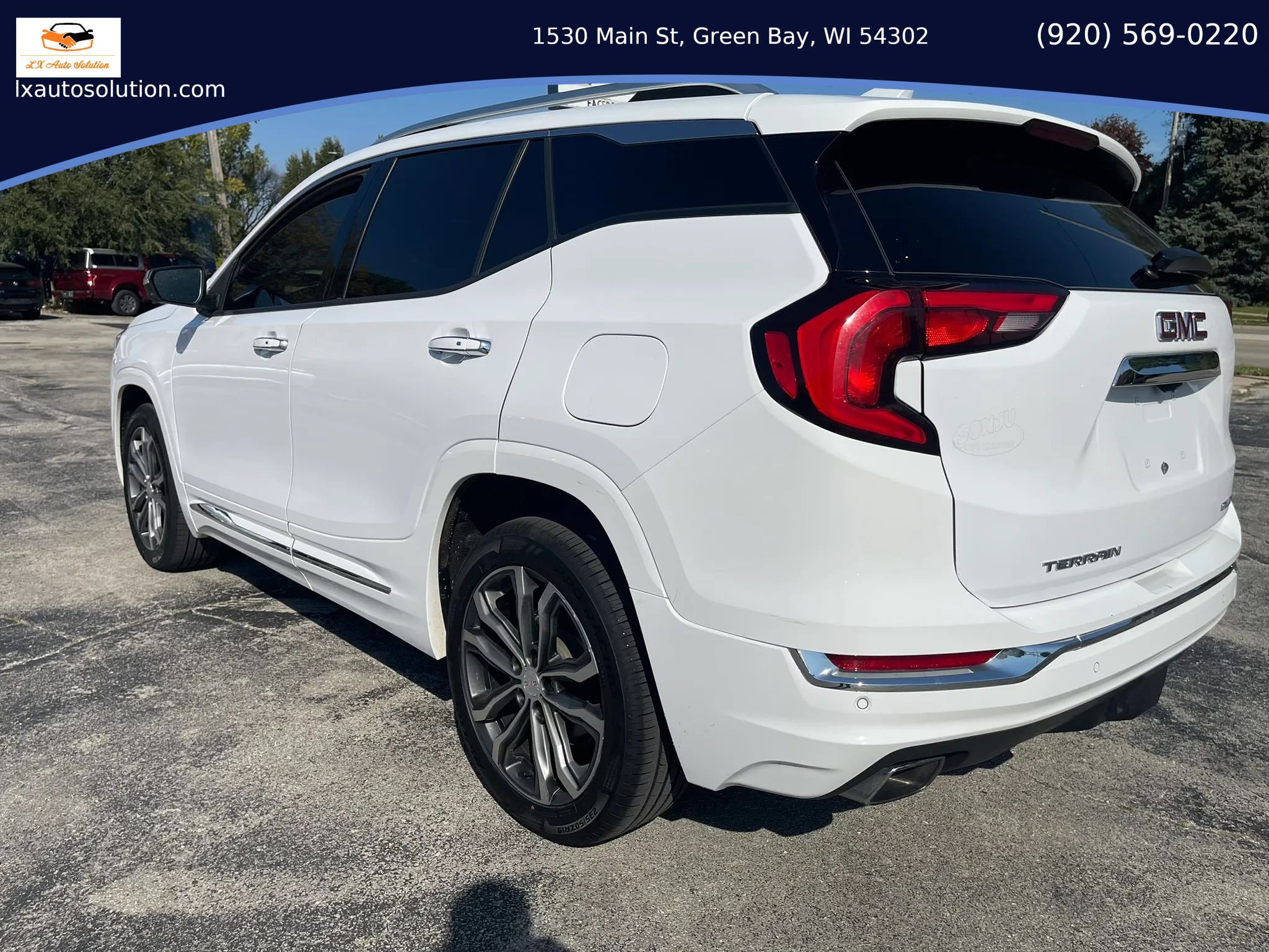 Used 2020 GMC Terrain Denali w/ GMC Pro Grade Package AWD/4WD image 5