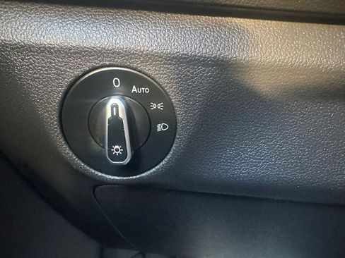 Used 2021 Volkswagen Jetta S w/ Driver Assistance Package image 11