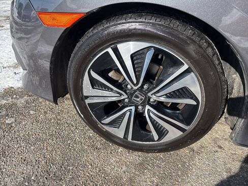 Used 2018 Honda Civic EX-T image 26