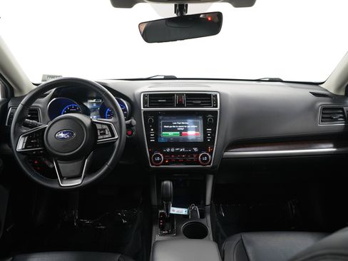 Used 2018 Subaru Outback 2.5i Limited AWD/4WD image 16