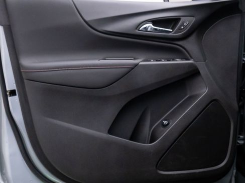 Used 2024 Chevrolet Equinox RS image 12