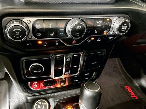 Used 2023 Jeep Wrangler Unlimited Rubicon 392 w/ Xtreme Recon 35" Tire Package image 26