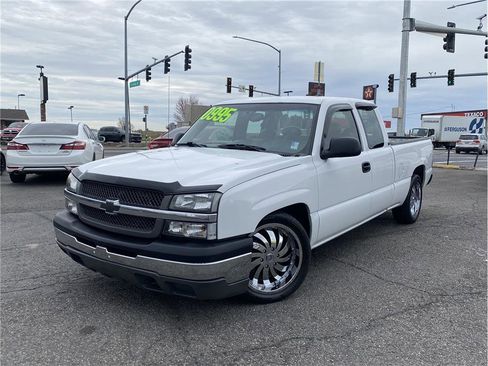 Used 2004 Chevrolet Silverado 1500 W/T w/ Light Duty Power Package image 1