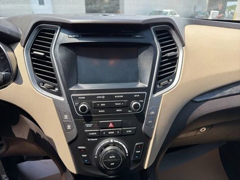 Used 2017 Hyundai Santa Fe Sport FWD image 15