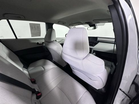 Used 2022 Toyota Corolla Cross LE image 13