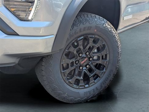 New 2026 GMC Canyon Elevation w/ Convenience Package image 2