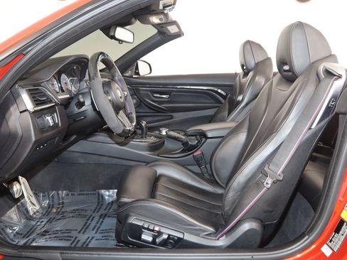 Used 2019 BMW M4 Convertible w/ Competition Package RWD image 13
