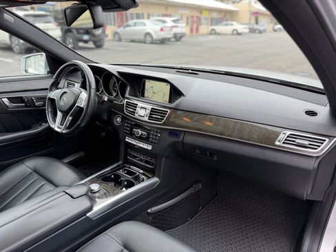 Used 2014 Mercedes-Benz E 350 4MATIC Wagon image 24