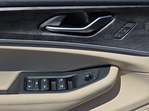 New 2025 Jeep Grand Cherokee Limited AWD/4WD image 26