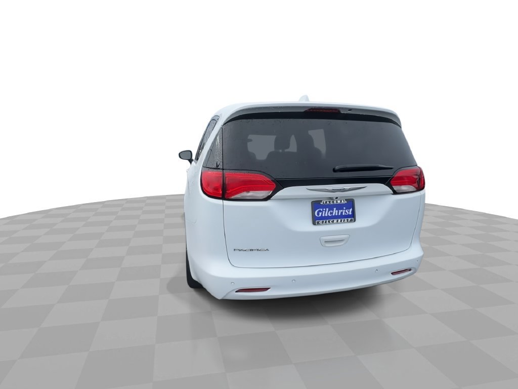 Used 2019 Chrysler Pacifica LX w/ Tire & Wheel Group FWD image 6