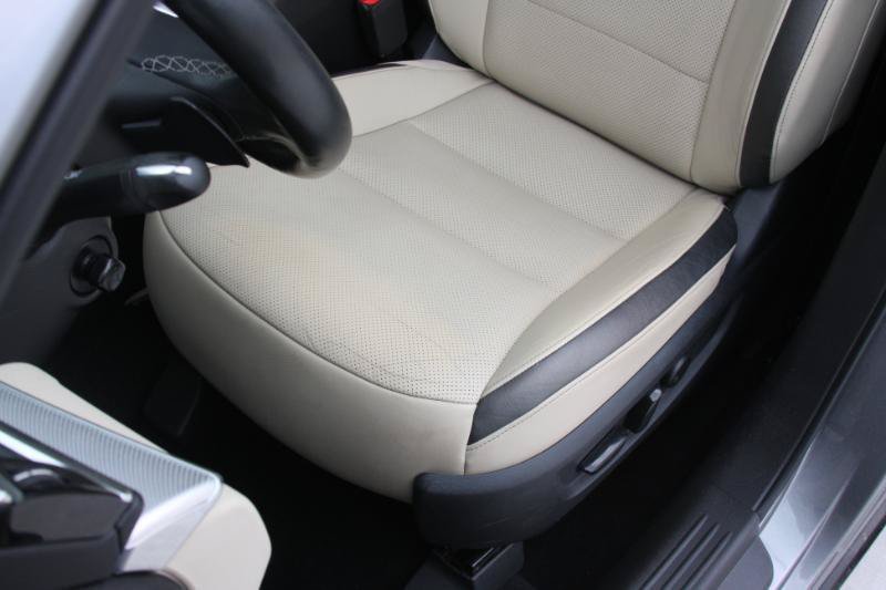 Used 2019 INFINITI QX50 Essential w/ Premium Heat Package AWD/4WD image 34